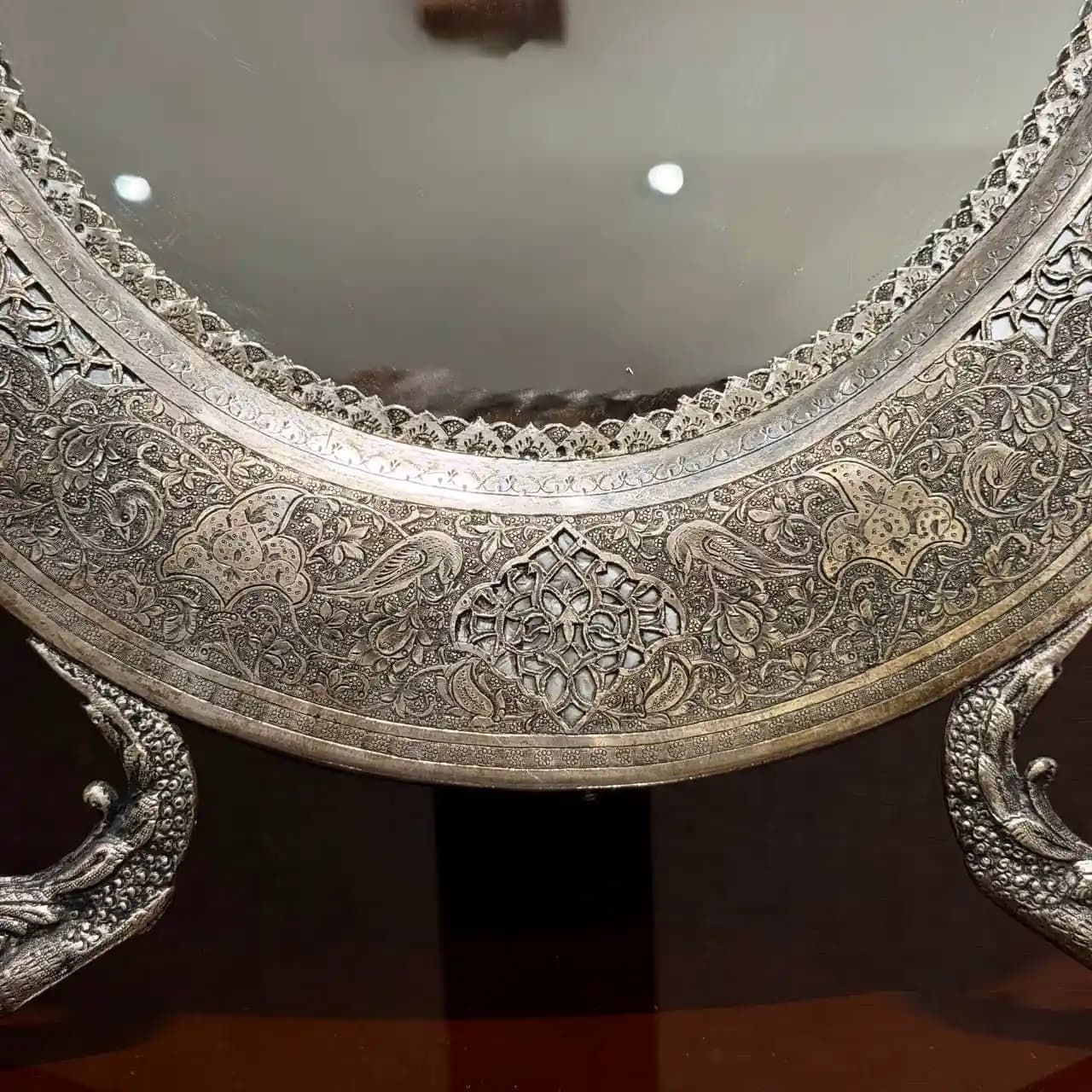 آینه بیضی نقره گل و مرغ مشبک اعلا — تصویر ۷