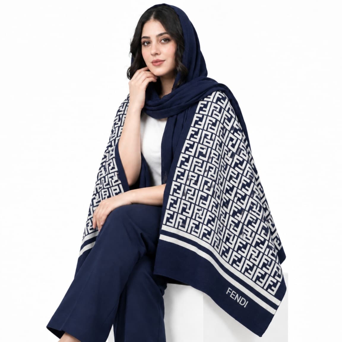 شال رودوشی بافت زنانه مستر کوالتی طرح فندی FENDI