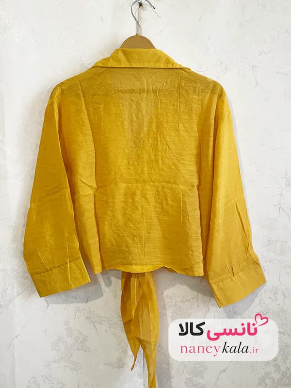 شومیز گره ای زنانه شیشه ای خردلی فری سایز 36 تا 46 — تصویر ۴