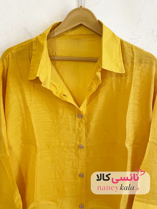شومیز گره ای زنانه شیشه ای خردلی فری سایز 36 تا 46 — تصویر ۹