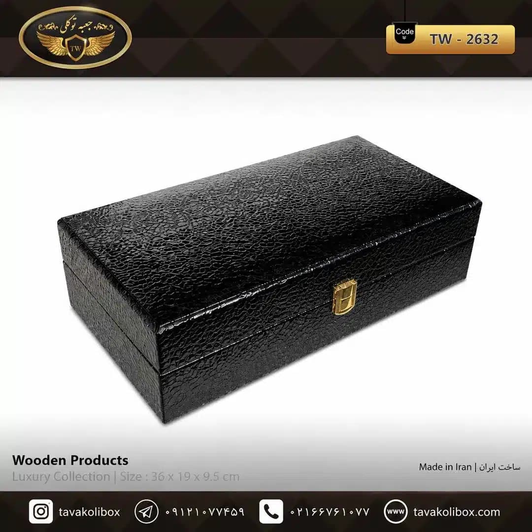 جعبه ساعت 12 خونه سوپرلاکچری درب دار بالشتک لوکس چرم رنگ مشکی زرشکی مدل : TW-2632 — تصویر ۲