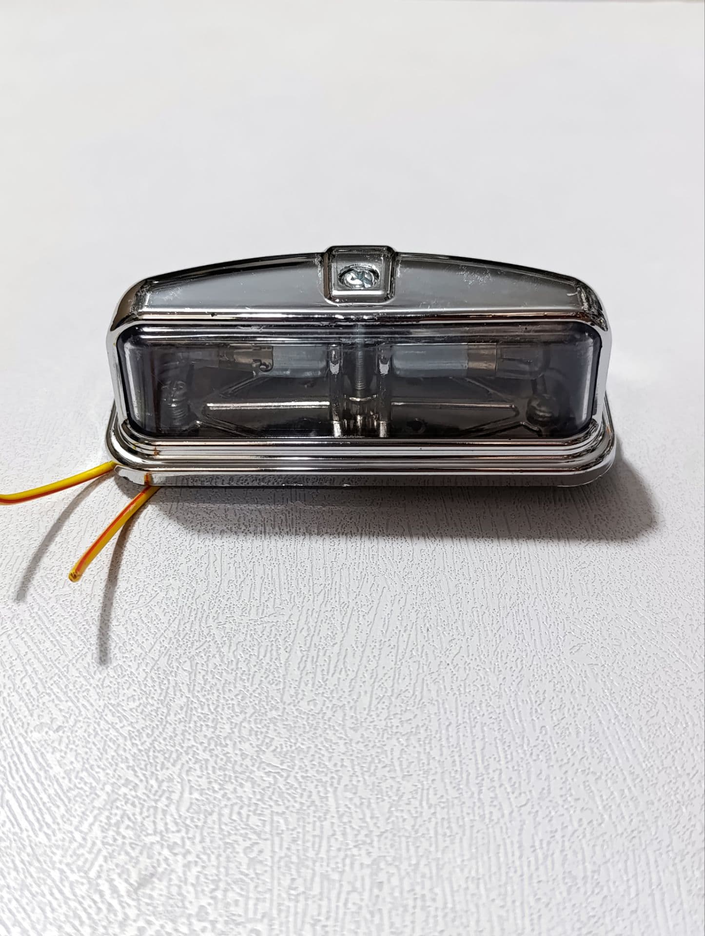 چراغ فلوکسی روی داشبورد خودرو