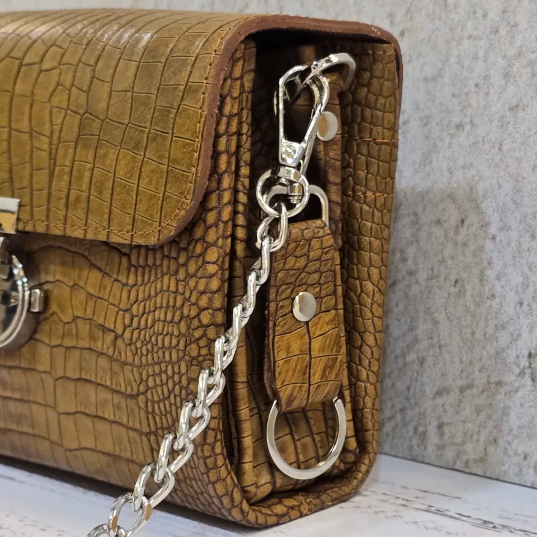 کیف زنانه دو بند مجلسی چرم تبریز طبیعی طرح FENDI — تصویر ۳