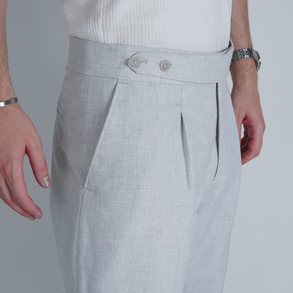 شلوار پارچه ای نیم بگ ZARA مدل کمر ایتالیایی دو دکمه – رنگ طوسی — تصویر ۲