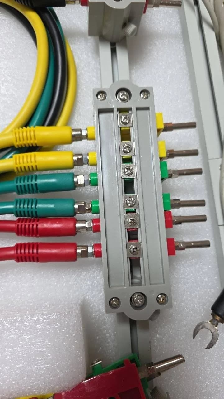 اسیلوسکوپ دیجیتال دو کانال GW Instek GDS-1072B با پهنای باند 70MHz و نرخ نمونهبرداری 1GSa/s — تصویر ۴
