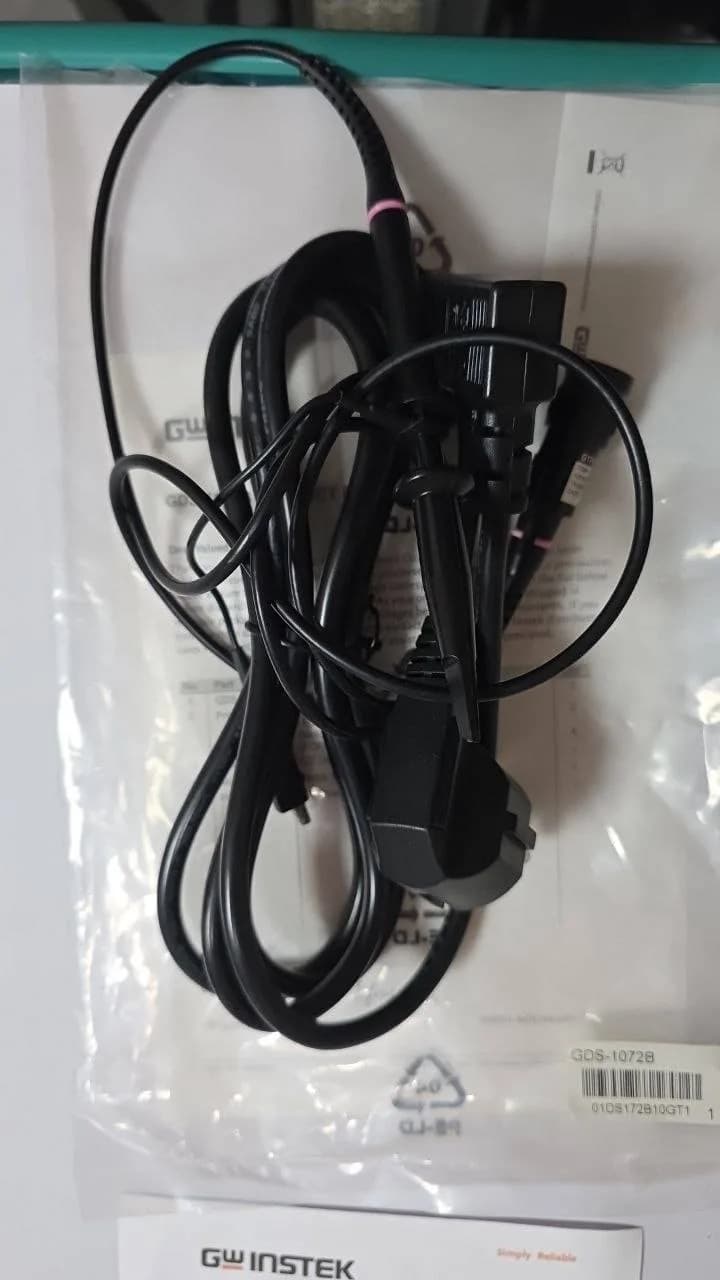 اسیلوسکوپ دیجیتال دو کانال GW Instek GDS-1072B با پهنای باند 70 مگاهرتز — تصویر ۲