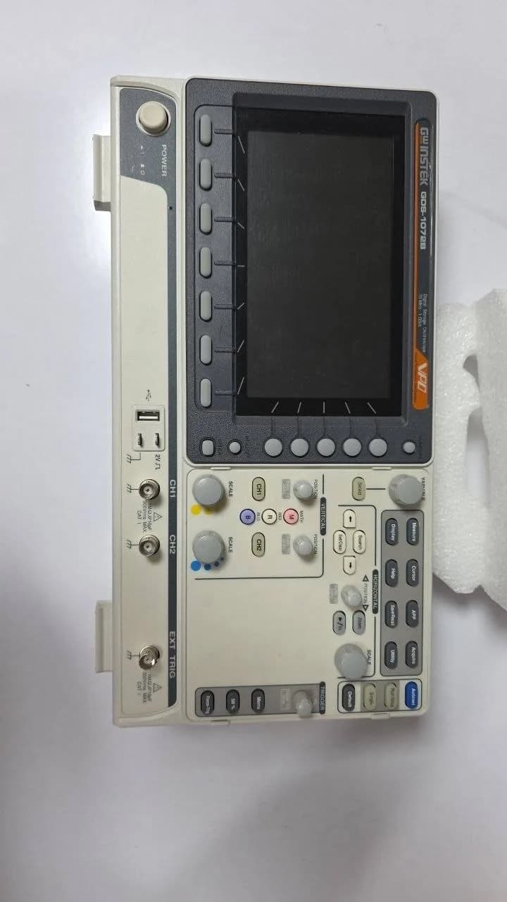 اسیلوسکوپ دیجیتال دو کانال GW Instek GDS-1072B با پهنای باند 70 مگاهرتز — تصویر ۳