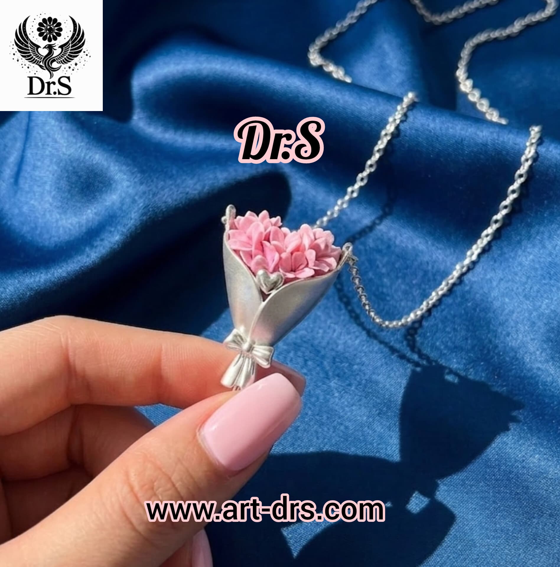 گردنبند نقره طرح دسته گل و زنجير برند دياراس