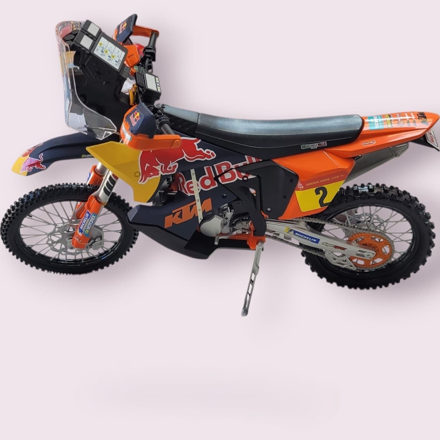ماکت مایستو مدل موتور کراس کی تی ام 450 ردبول (KTM) مقیاس 1/6 — تصویر ۳