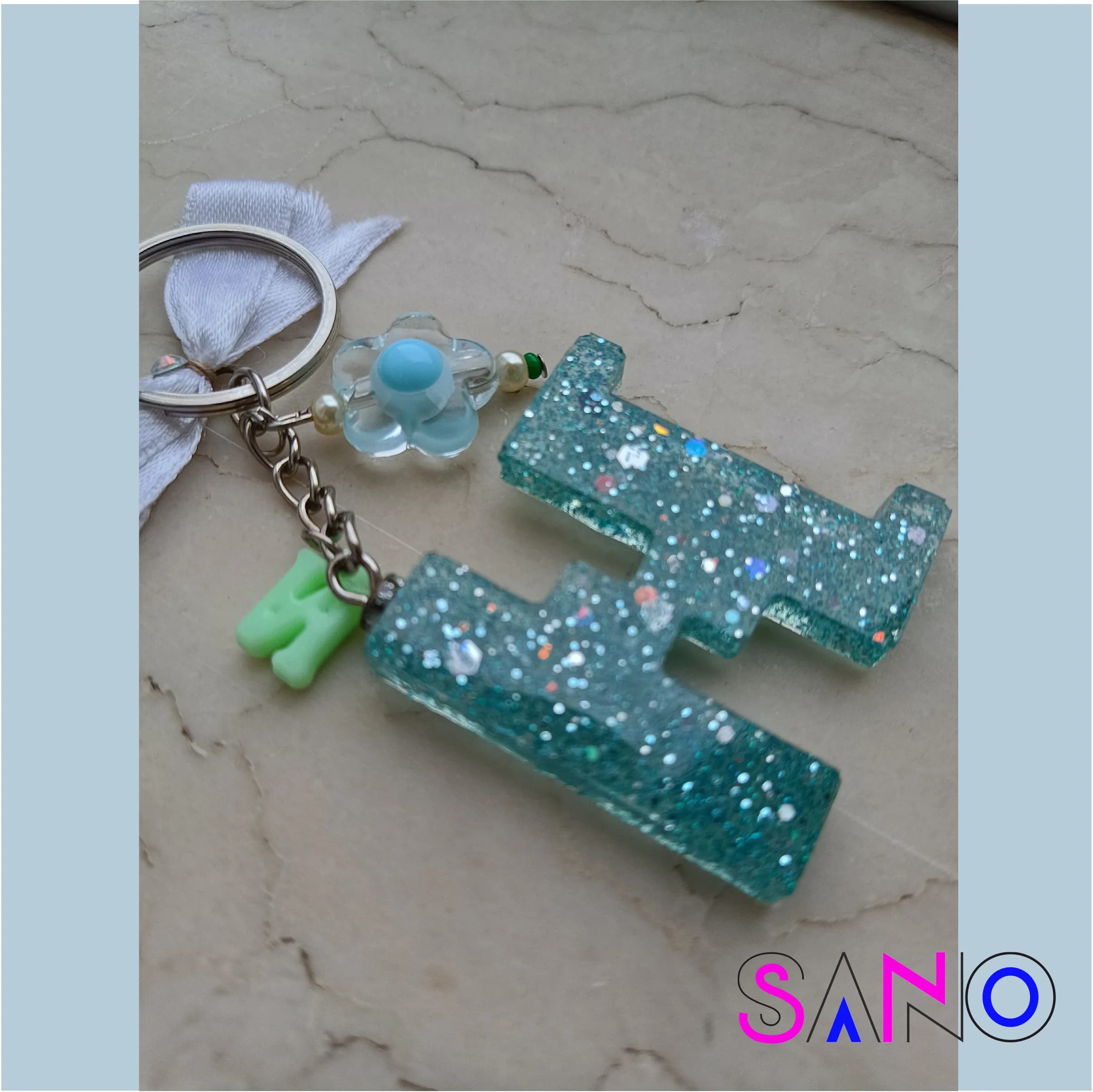 آویز رزینی طرح ماینکرافت حرف N — تصویر ۲