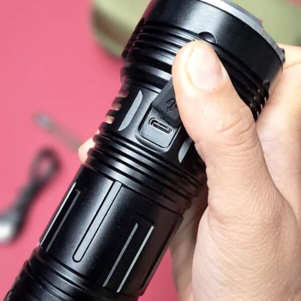 چراغ قوه پر قدرت اسمال سان مدل ZY-T810 — تصویر ۶