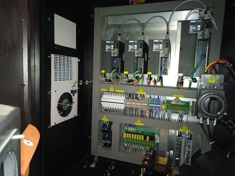 دستگاه VMC-850E — تصویر ۵