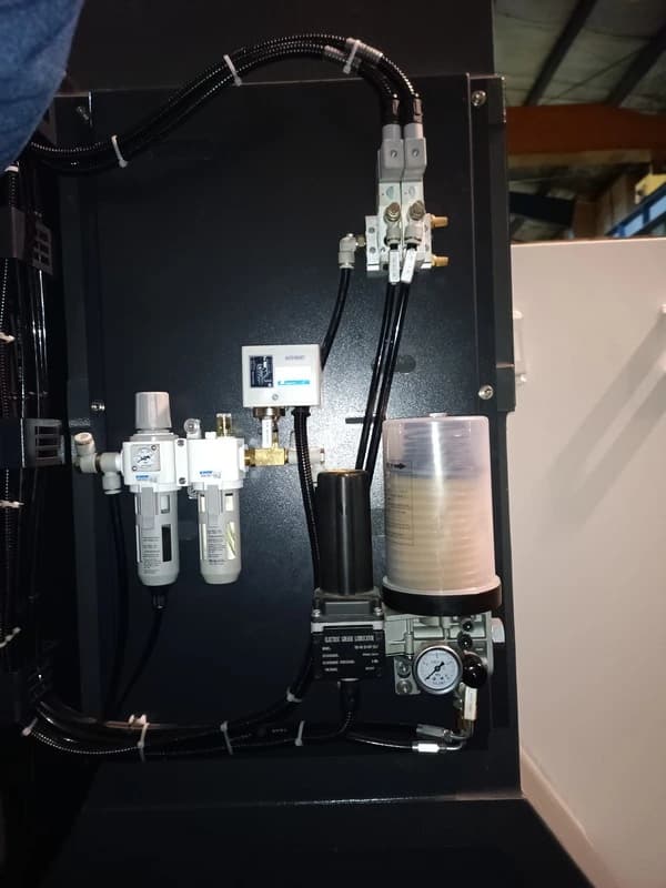 دستگاه VMC-850E — تصویر ۶