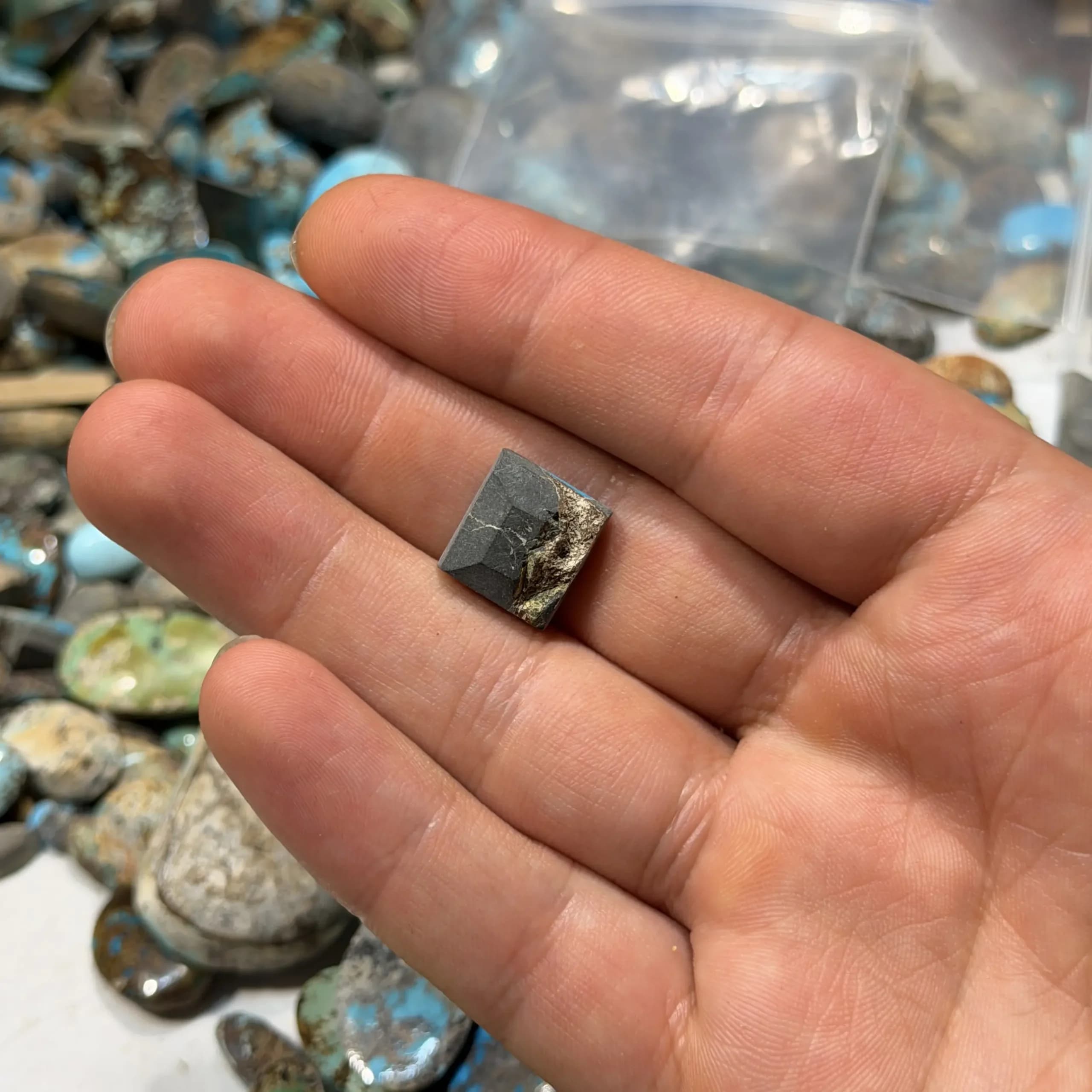سنگ فیروزه اصل معدنی کد2588 — تصویر ۲