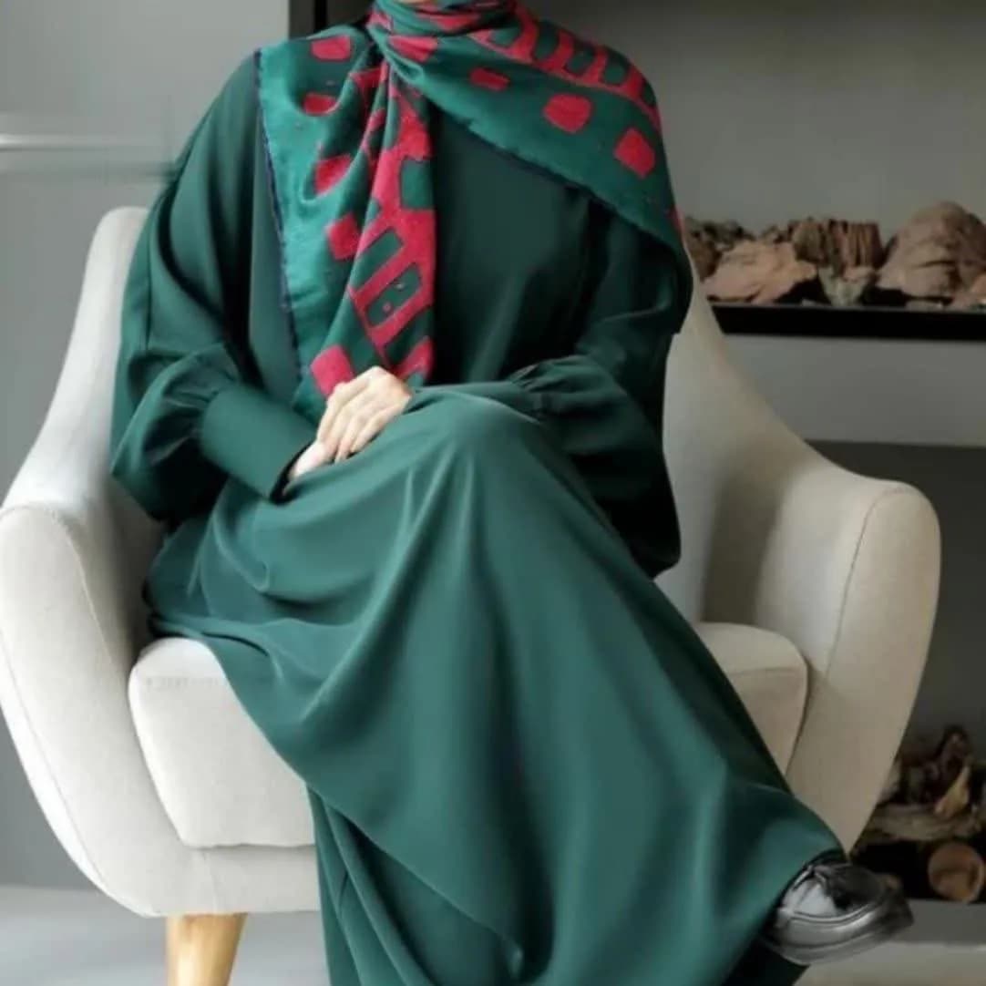 مانتو عبایی عربی مدل بهاره جنس کرپ سوپر الیزه یقه گرد — تصویر ۸