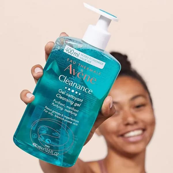ژل شستشو و پاک کننده پوست کلیننس اون مدل پمپی Avene Cleanance — تصویر ۳