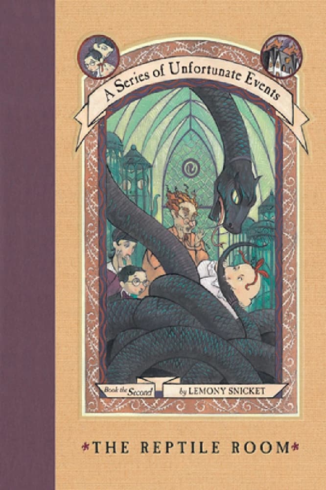 کتاب The Reptile Room (اتاق خزندگان، سری ماجراهای ناگوار، کتاب ۲) نسخه انگلیسی PDF | لمونی اسنیکت (Lemony Snicket)