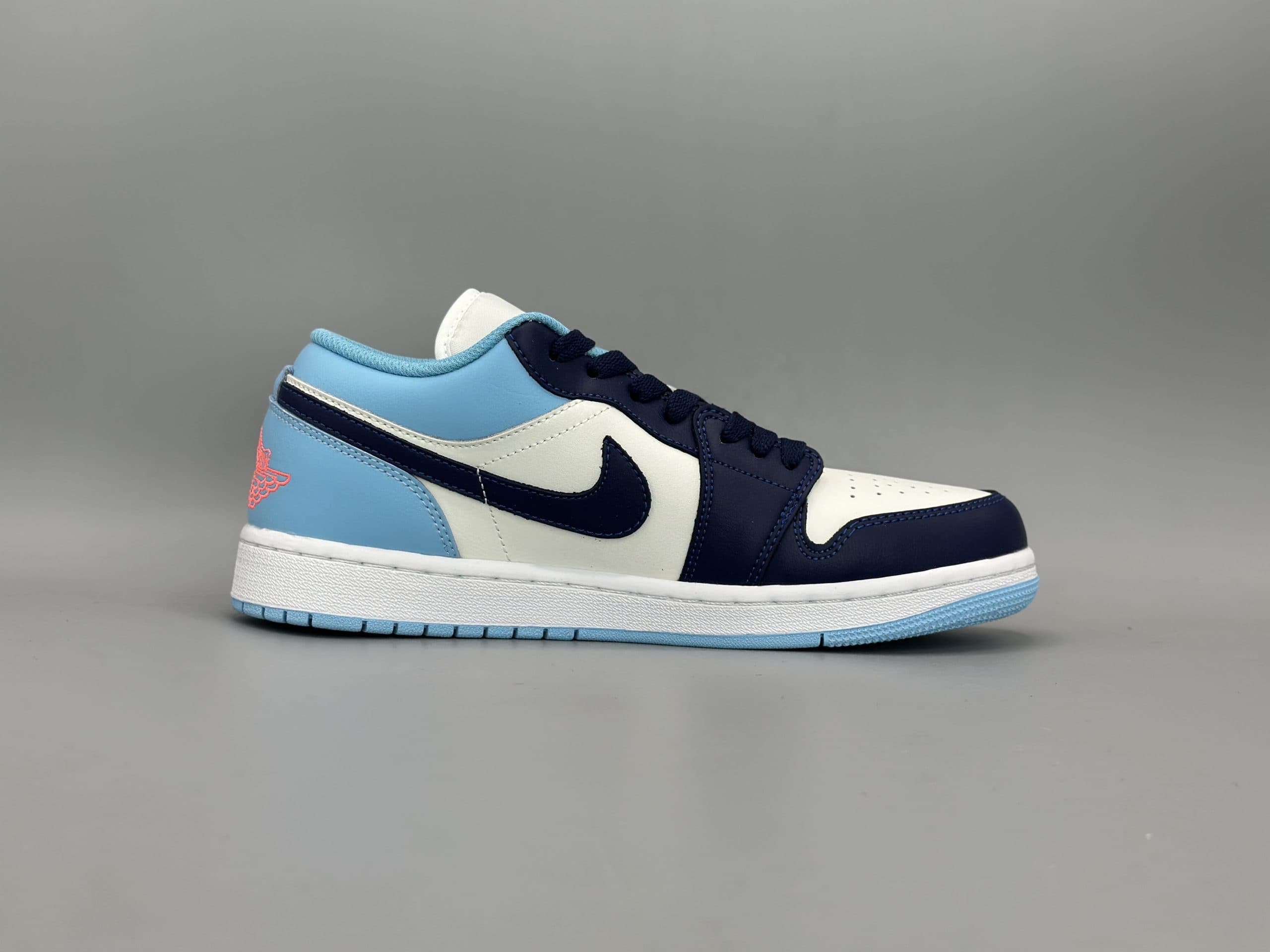 کتانی نایکی جردن1لو چیل نیوی بلو/Nike Air Jordan 1 low — تصویر ۳