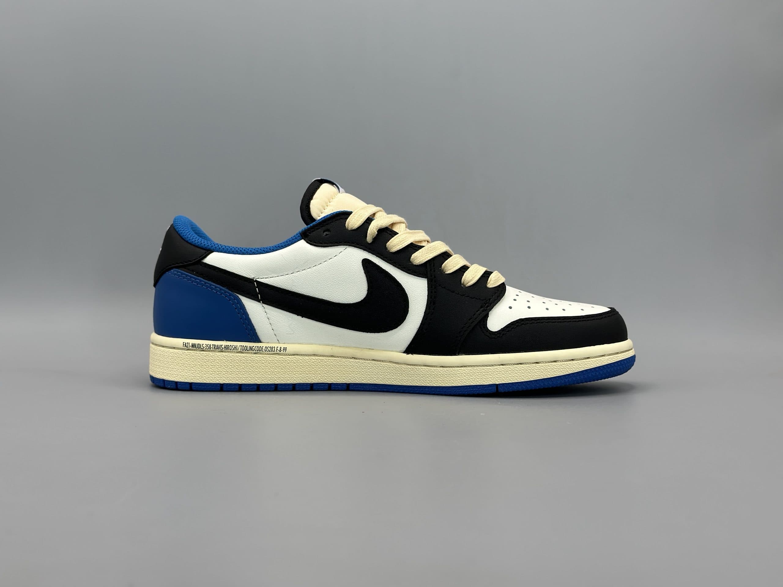 کتانی نایکی جردن1لو تراویس فرگمنت سفید مشکی آبی/Nike Air Jordan1 low Travis — تصویر ۳