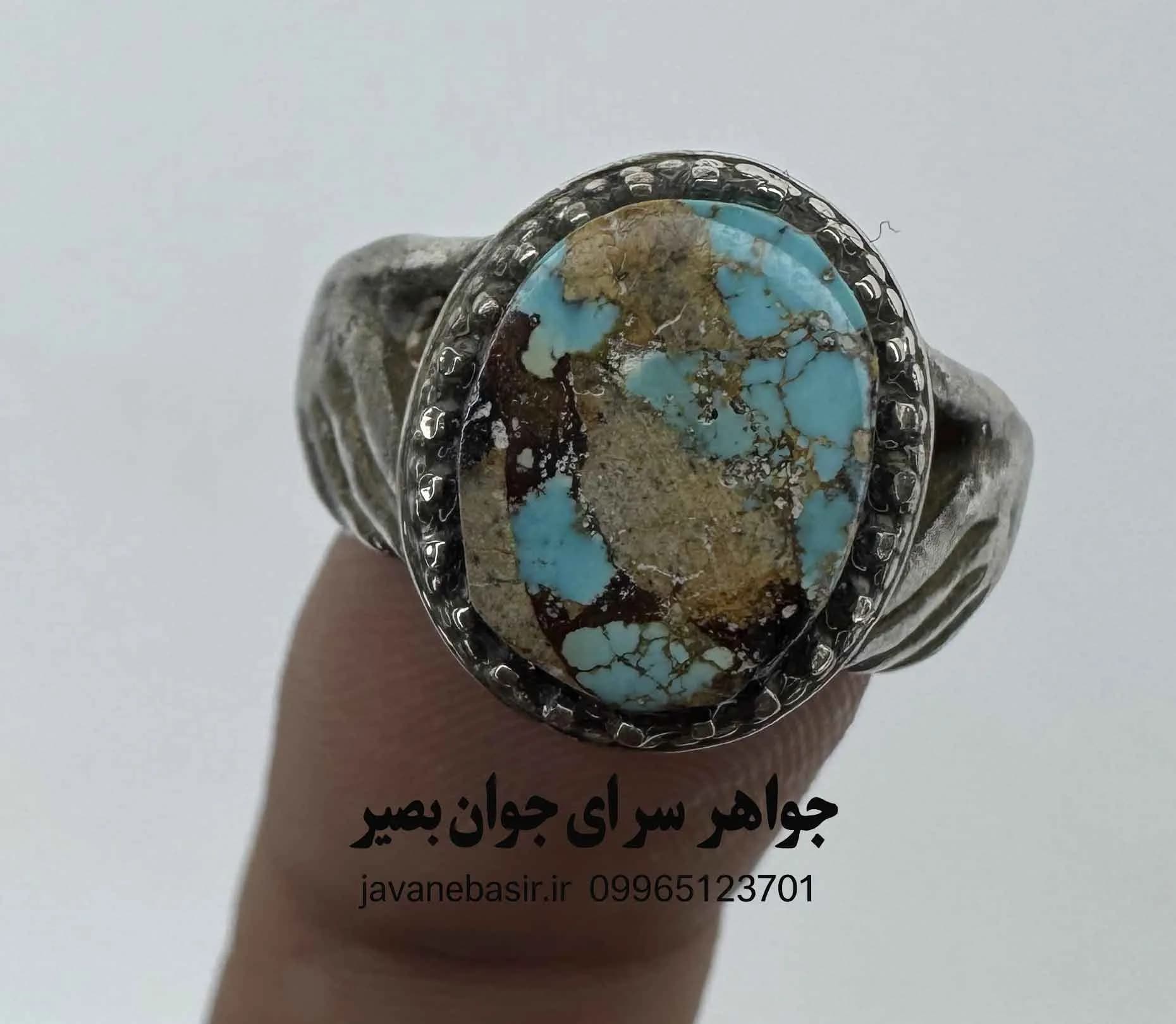انگشتر فیروزه نیشابور با رنگ آبی زلال؛ پنجرهای رو به بینهایت