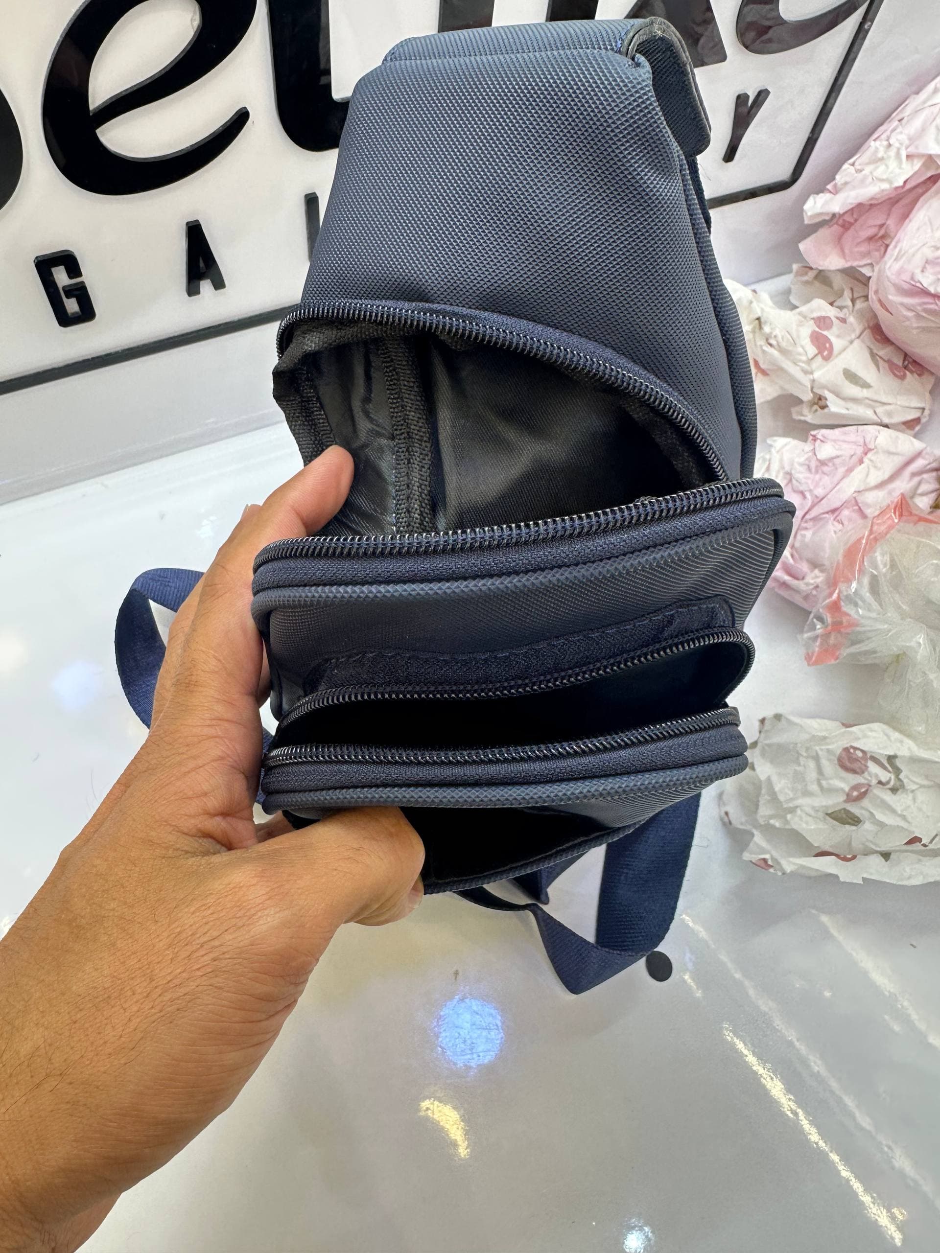 بادی بگ لاگوست Lacoste — تصویر ۲
