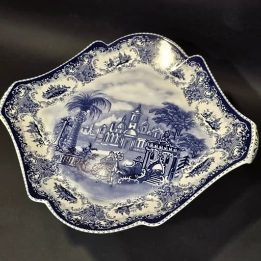 شیرینی خوری پایه دار چینی باواریا طرح آکسفورد ابی رزواتر کد 822 — تصویر ۵