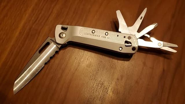 چاقوی چندکاره لدرمن نقره ای مدل Leatherman Free K4x Silver — تصویر ۶