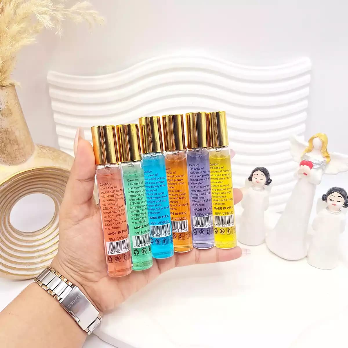عطر قلمی فانتزی مدل دخترونه حجم 20 میل | رایحه پاستیلی — تصویر ۳