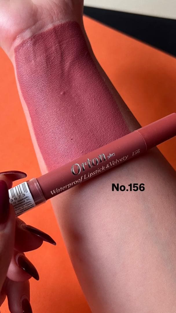 رژ مدادی واترپروف اورتون پلاس Orton plus شماره156 — تصویر ۲