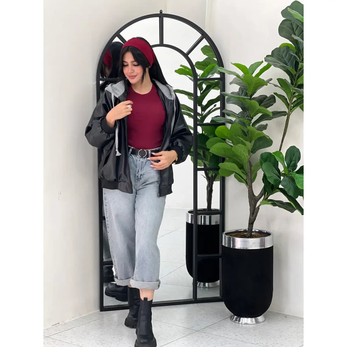 کاپشن چرم دخترانه کوتاه با طراحی اسپرت — تصویر ۳