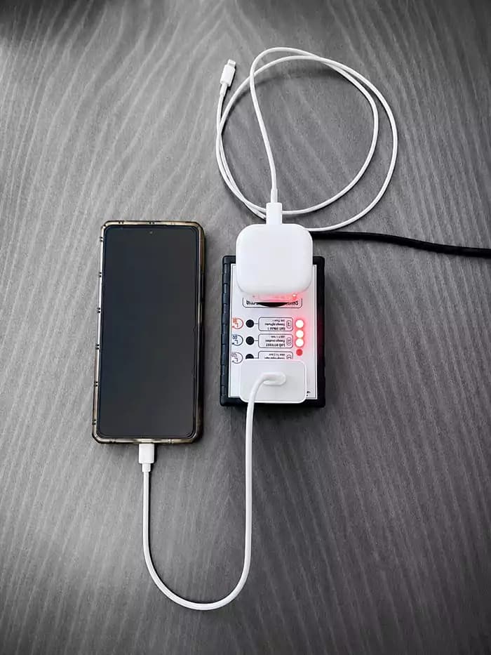 محافظ شارژ موبایل و لپ تاپ +چراغ خواب هوشمند — تصویر ۳