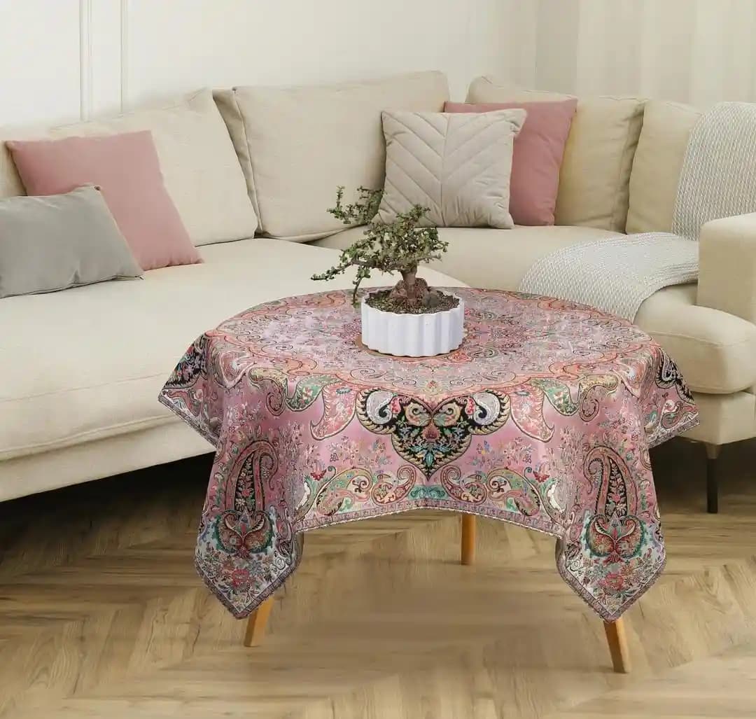 رومیزی ترمه جنس ابریشم طرح سلاطین کد 4