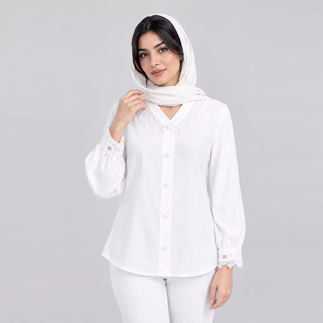 شومیز سفید دانتل دار مجلسی زنانه مدل 44980