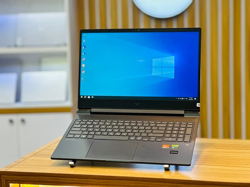 لپ تاپ HP Victus 16 | AMD Ryzen 7. 8845hHS | RAM16 | 1TBSSD | 8GB GeForce RTX 4060 — تصویر ۴