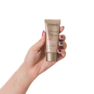 کرم ضد آفتاب جوان کننده پریم رنگی SPF50 — تصویر ۴