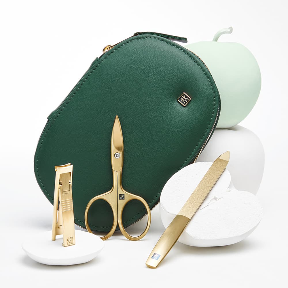 ست 6 پارچه ابرو و ناخن زولینگ مدل پریمیوم طلایی (سبز) ZWILLING Premium Vegan Grooming Kit Green, Set of 6 — تصویر ۲