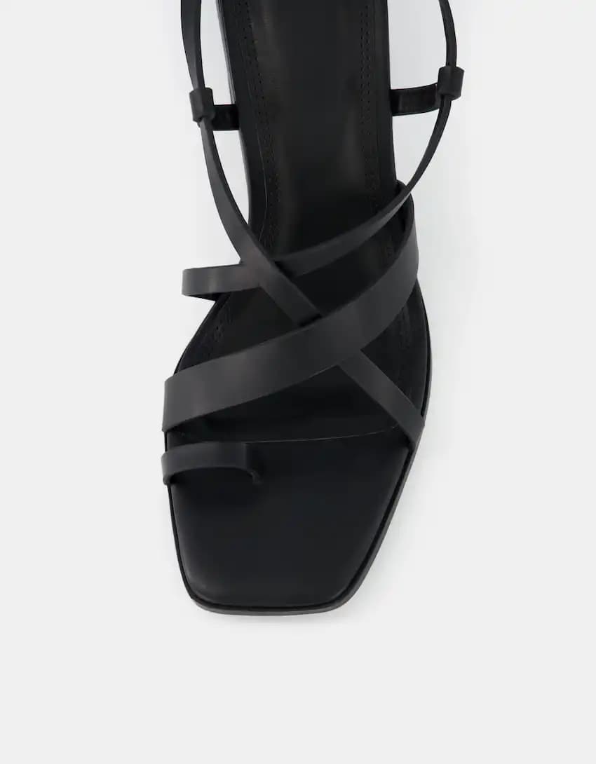 کفش پاشنه بلند برشکا مدل Block High-Heel Sandals With Straps — تصویر ۵