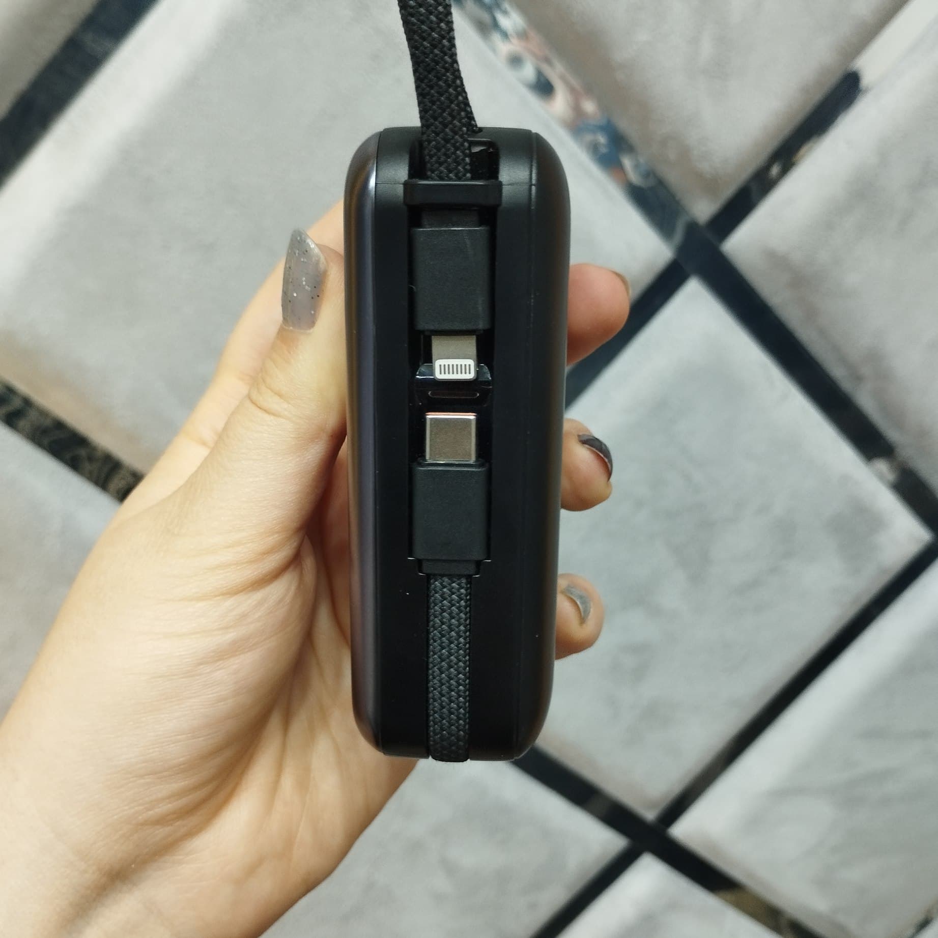 پاوربانک ۲۰۰۰۰ فست شارژ DOOC مدل DPB-830 (دارای کابل داخلی) — تصویر ۴