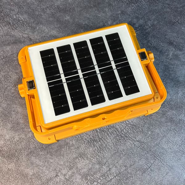 پروژکتور و پاوربانک شارژی خورشیدی اسمال سان مدل solar LED light SL D8 — تصویر ۷