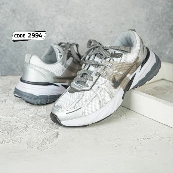 کتونی طوسی نایک ژله ای زیره سفید مشکی سایز زنانه (2994) — تصویر ۴