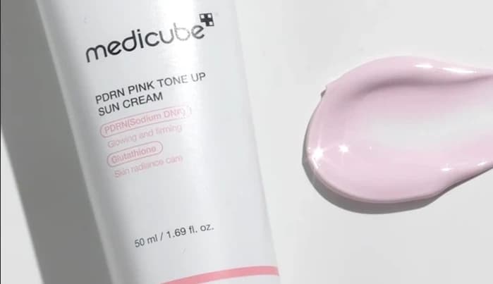 ضد آفتاب و تونآپ پینک پیدیآران مدیکیوب مدل PDRN Pink Sun Cream — تصویر ۵