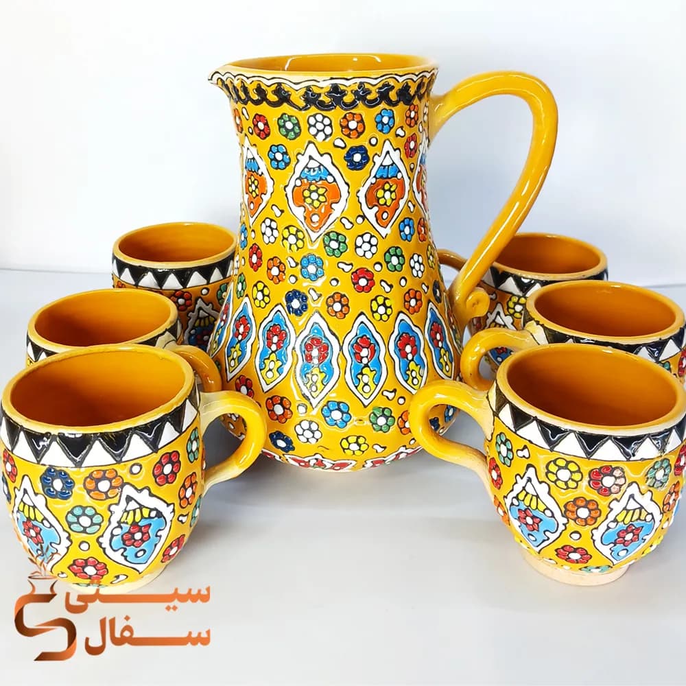 ست پارچ و لیوان میناکاری زرد خردلی سفالی (لعاب کورهای اصل و قابل استفاده روزمره) — تصویر ۲