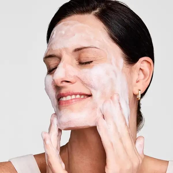 فوم شوینده و ماسک پاککننده استی لادر مدل Perfectly Clean — تصویر ۳