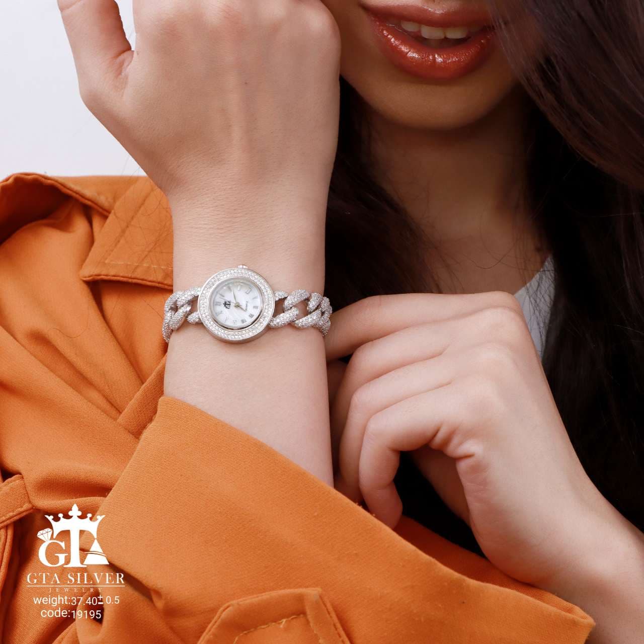 ساعت نقره شنایا — تصویر ۳