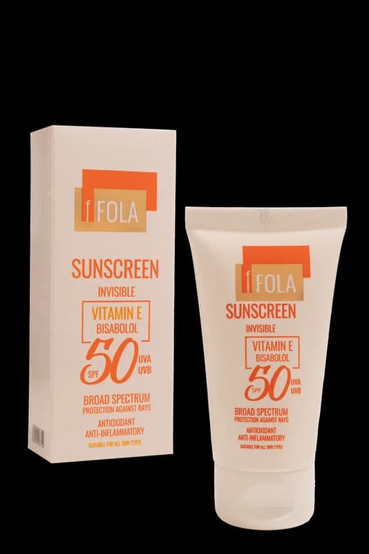 کرم ضد آفتاب اف فولا SPF 50 بی رنگ انواع پوست