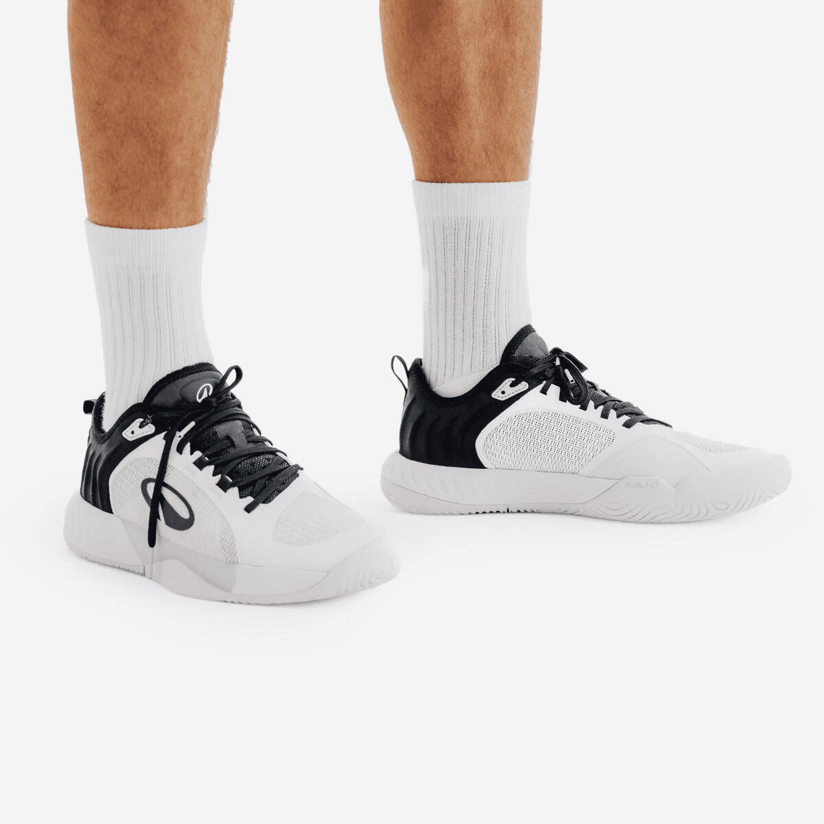 کفش تنیس مردانه دکتلون کویکما – Decathlon Men’s Tennis Shoes Unrupt Team – سفید — تصویر ۴