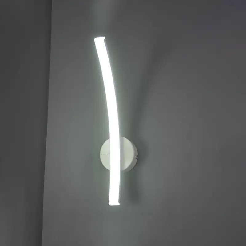 دیوارکوب خطی چشمه نور مدل L6351 — تصویر ۴