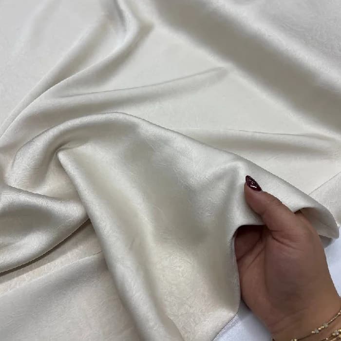 پارچه لیوسل سیلک تکسچر رنگ شیری