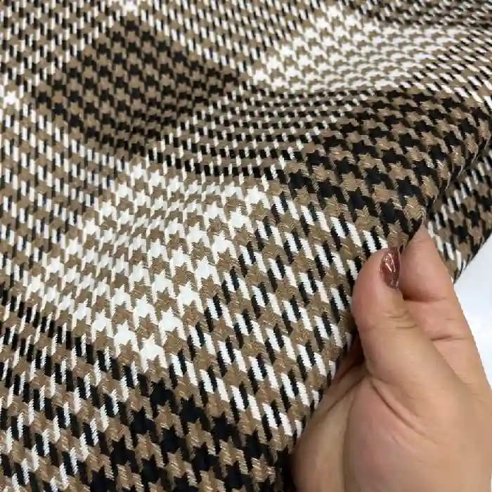 کشمیر پیچازی چهارخونه رنگ نسکافه ای سفید مشکی — تصویر ۳