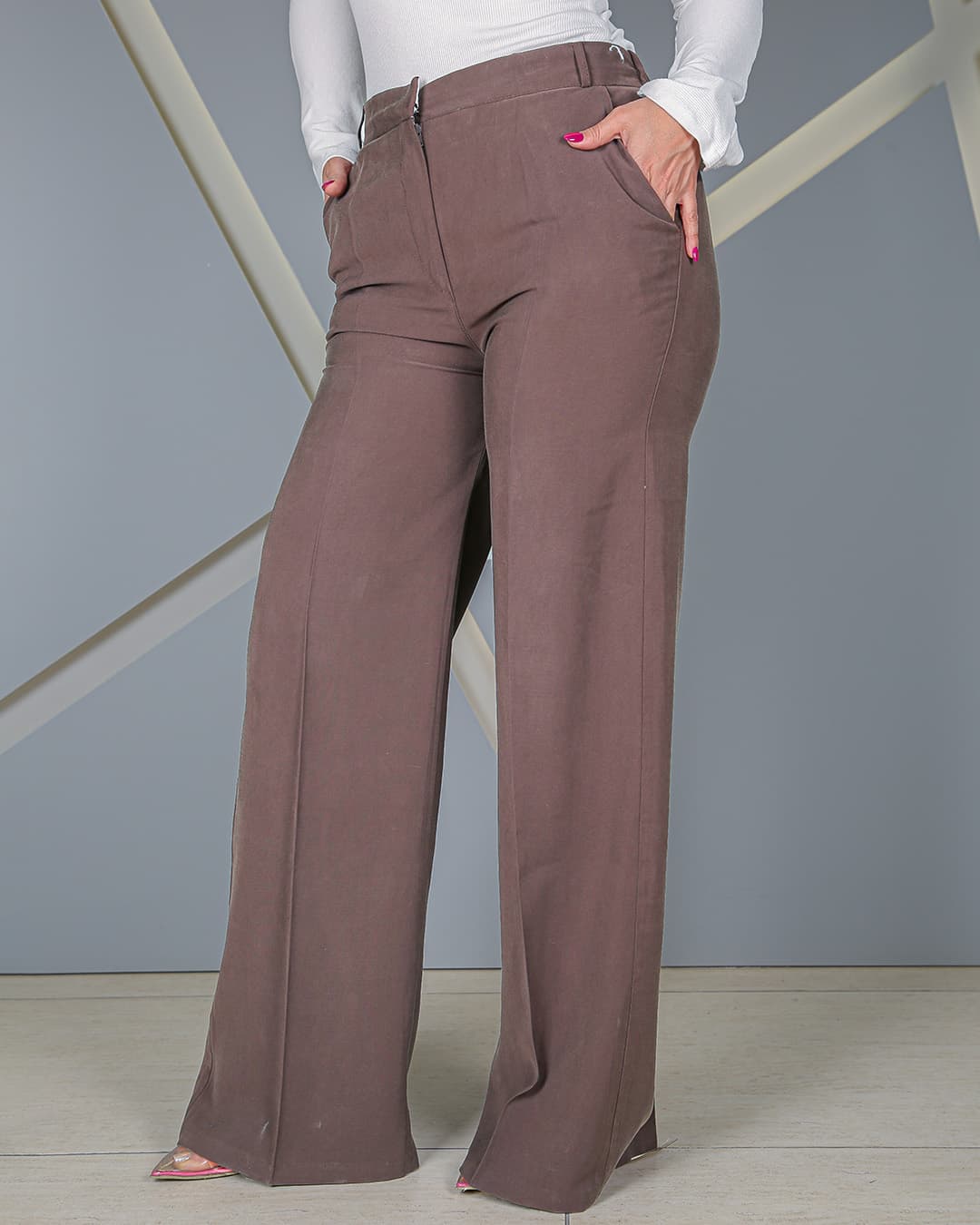 شلوار بگ پارچه ای زنانه قهوه ای سیلک | Brown Silk Baggy Pants – کد 912600 — تصویر ۲